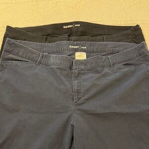 Old Navy Pixie Pants Duo - Black and Navy Pixie Chinos